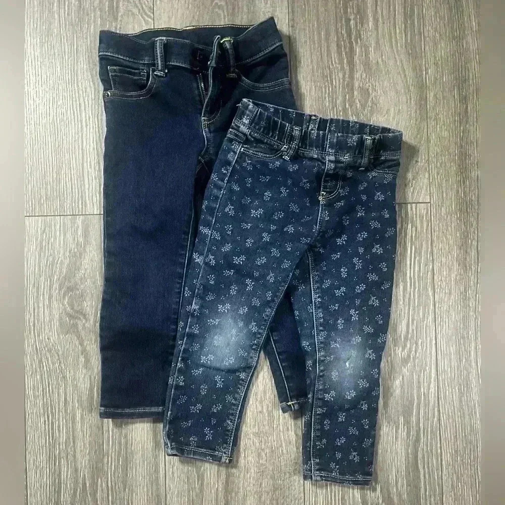 Gap and Jordache Girls 2 Piece Denim Bundle Leggings and Jeans Size 3T